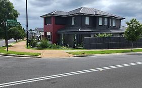 Modern And Peaceful Accommodation In The Gables